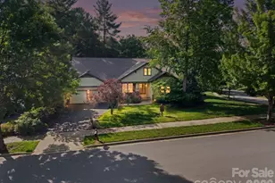 289 Fennel Dun Cir, Candler, NC 28715 - Photo 4