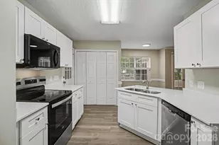 1255 Hawthorne Dr, Indian Trail, NC 28079 - Photo 10