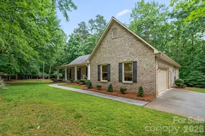 434 Yachtsman Point, Lexington, NC 27292 - Photo 2