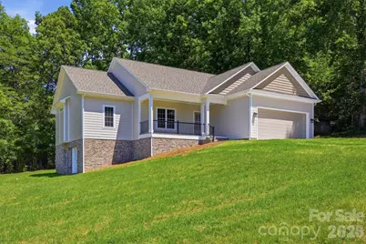 107 Meadow View Street, Morganton, NC 28655 - Photo 2