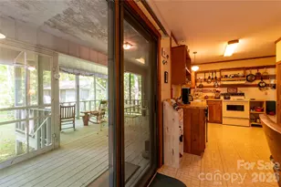 60 Virgels Mountain Rd, Burnsville, NC 28714 - Photo 12