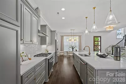 2023 Lynnwood Drive, Charlotte, NC 28209 - Photo 10