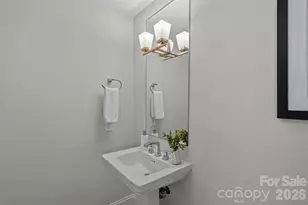 2023 Lynnwood Dr, Charlotte, NC 28209 - Photo 14