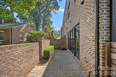 2023 Lynnwood Drive, Charlotte, NC 28209 - Photo 16