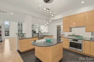 127 N Tryon St, Charlotte, NC 28202 - Photo 16