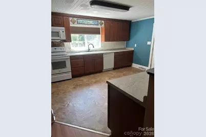 1407 N College Avenue, Newton, NC 28658 - Photo 16