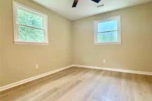 303 Deal Ave NE, Conover, NC 28613 - Photo 16