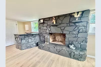 303 Deal Avenue NE, Conover, NC 28613 - Photo 26
