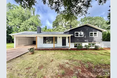 303 Deal Avenue NE, Conover, NC 28613 - Photo 2