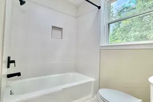 303 Deal Ave NE, Conover, NC 28613 - Photo 18