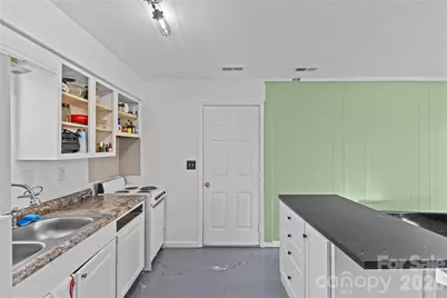 117 Robinson Avenue, Matthews, NC 28104 - Photo 28