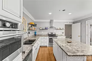 117 Robinson Ave, Matthews, NC 28104 - Photo 8