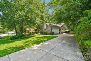 7 St Andrews Dr, Etowah, NC 28729 - Photo 4