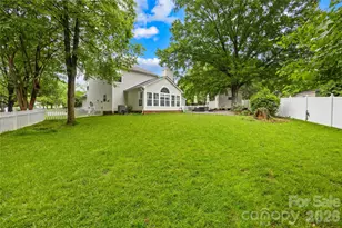 801 Mill Run Dr, Charlotte, NC 28209 - Photo 30