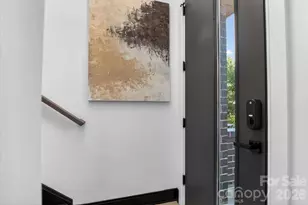1005 Zinc Ln, Charlotte, NC 28205 - Photo 2