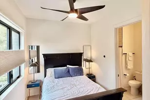1005 Zinc Ln, Charlotte, NC 28205 - Photo 2