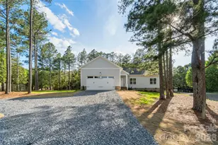 185 Shagbark Ct, West End, NC 27376 - Photo 2