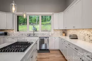 128 Saddle Ridge Dr, Alexander, NC 28701 - Photo 18