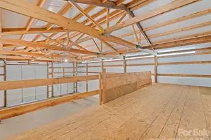25 Lester Ln, Waynesville, NC 28785 - Photo 34