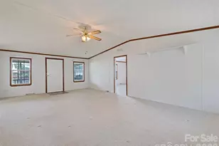 25 Lester Ln, Waynesville, NC 28785 - Photo 16