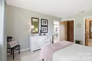581 Courtwood Ln, Hendersonville, NC 28739 - Photo 10