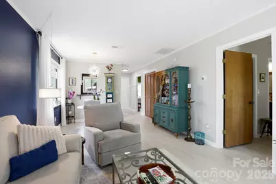 581 Courtwood Lane #4, Hendersonville, NC 28739 - Photo 16