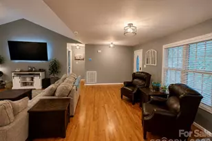 5700 Aspiran Dr, Catawba, NC 28609 - Photo 14