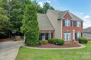 305 Hydrangea Dr, Clover, SC 29710 - Photo 36
