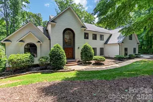 19315 Callaway Hills Ln, Davidson, NC 28036 - Photo 1