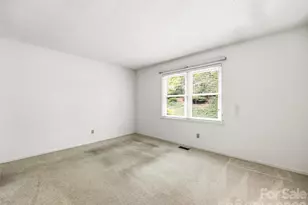126 Surry Ln, Hendersonville, NC 28791 - Photo 24