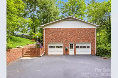 126 Surry Lane, Hendersonville, NC 28791 - Photo 4