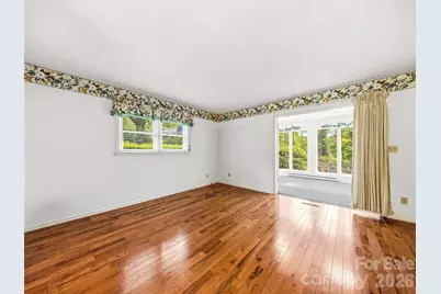 126 Surry Lane, Hendersonville, NC 28791 - Photo 16