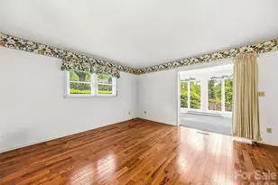 126 Surry Ln, Hendersonville, NC 28791 - Photo 16