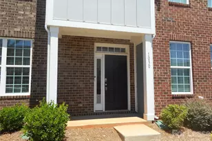 1030 Beatty Woods Dr, Belmont, NC 28012 - Photo 2