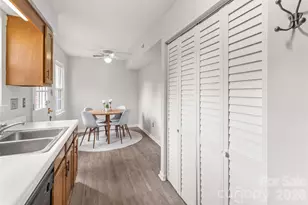 11007 Park Rd, Charlotte, NC 28226 - Photo 16