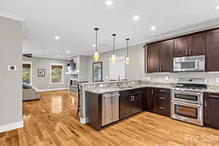 71 McLain St, Asheville, NC 28803 - Photo 10