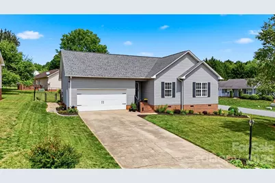 2104 Sheffield Court NW, Conover, NC 28613 - Photo 2