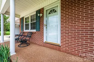 315 Shannonbrook Dr, Newton, NC 28658 - Photo 2