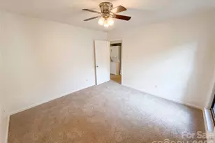 1625 Merry Oaks Rd, Charlotte, NC 28205 - Photo 12