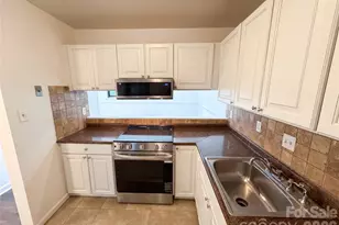 1625 Merry Oaks Rd, Charlotte, NC 28205 - Photo 10