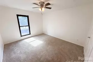 1625 Merry Oaks Rd, Charlotte, NC 28205 - Photo 14
