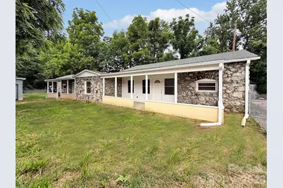 492 Riverbend Street, Waynesville, NC 28786 - Photo 2