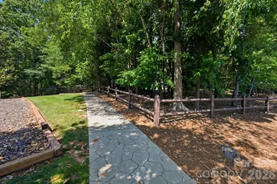 9719 Nine Eagles Lane, Charlotte, NC 28278 - Photo 8