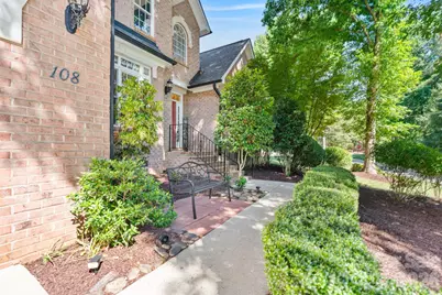 108 Broadview Circle, Mooresville, NC 28117 - Photo 2