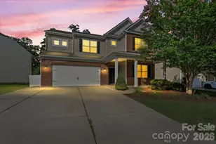 2701 Southern Trace Dr, Waxhaw, NC 28173 - Photo 1