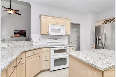 11816 Pheasant Lane, Charlotte, NC 28277 - Photo 8