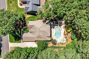108 Heron Cove Dr, Mount Holly, NC 28120 - Photo 2