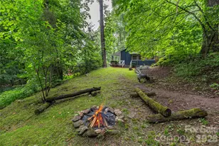 100 Bristol Ln, Maggie Valley, NC 28751 - Photo 2