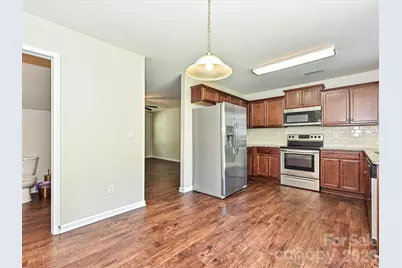6709 Broad Valley Court, Charlotte, NC 28216 - Photo 12