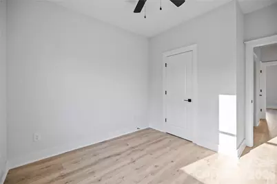605 E Robinson Street, Dallas, NC 28034 - Photo 10
